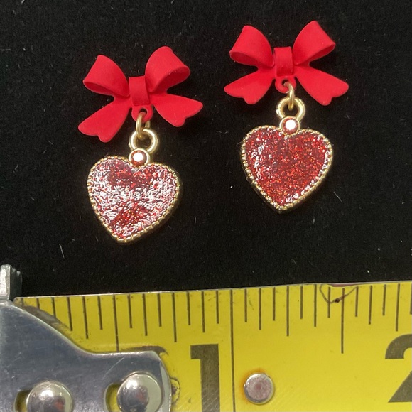 Red Hearts & Bows Elegant Earrings with Stunning Rhinestone Design - Picture 3 of 3